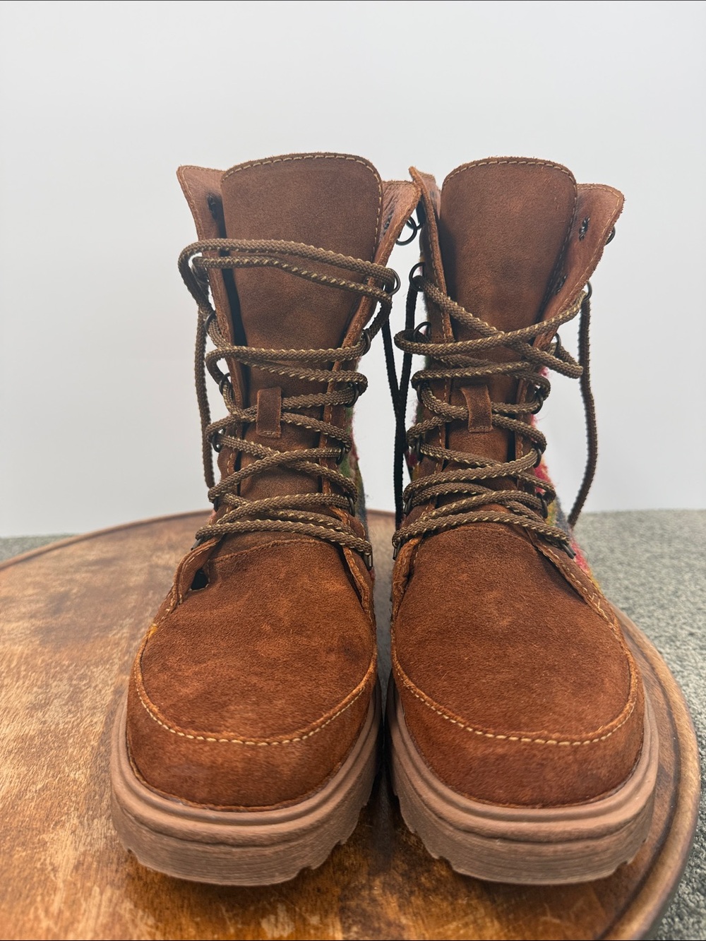 Born Boots Wm 9 Oriana Brown Leather Southwest Art Lace Up Boho Earthy - Picture 2 of 9
